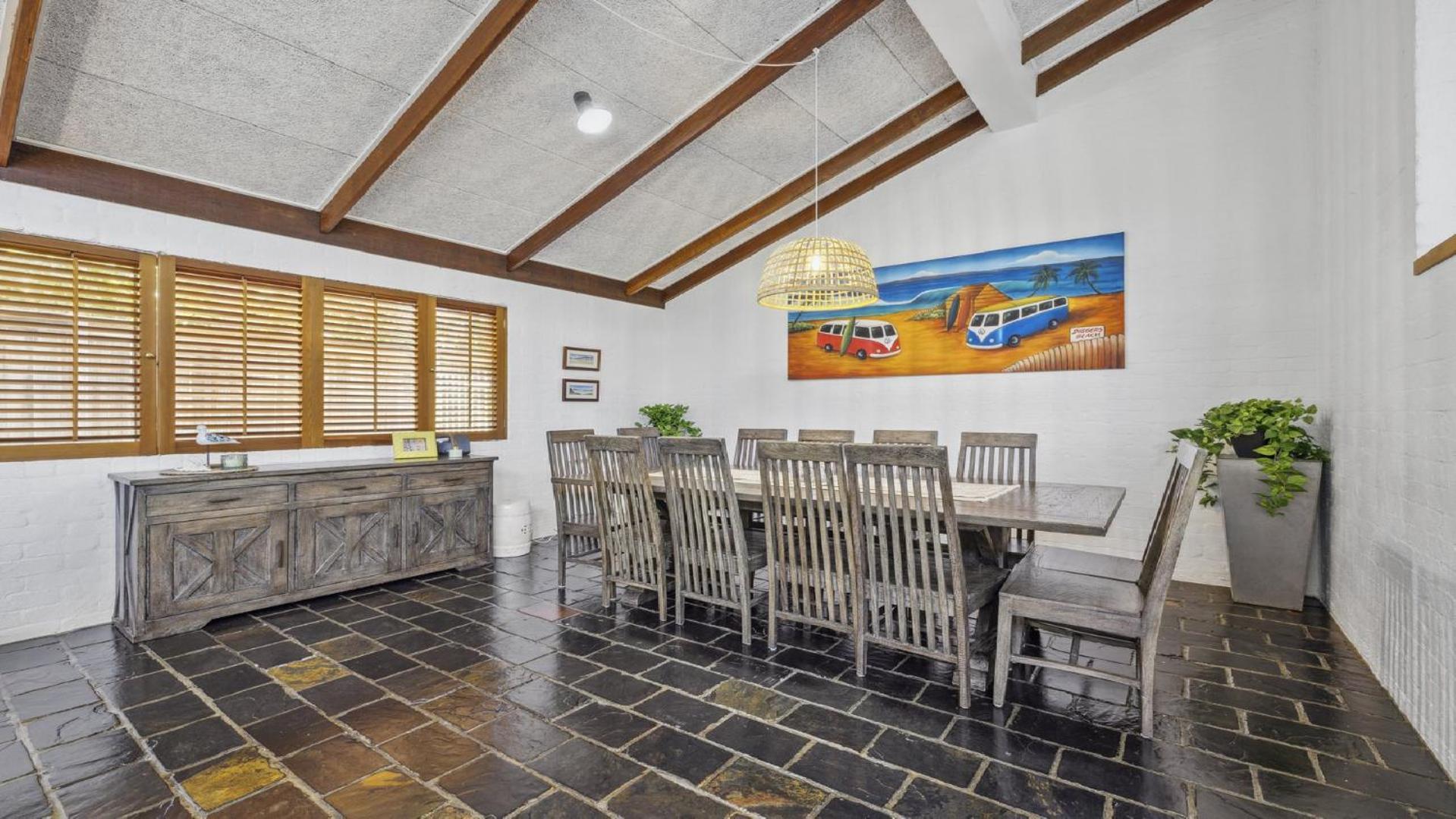 Diggers Surf House *